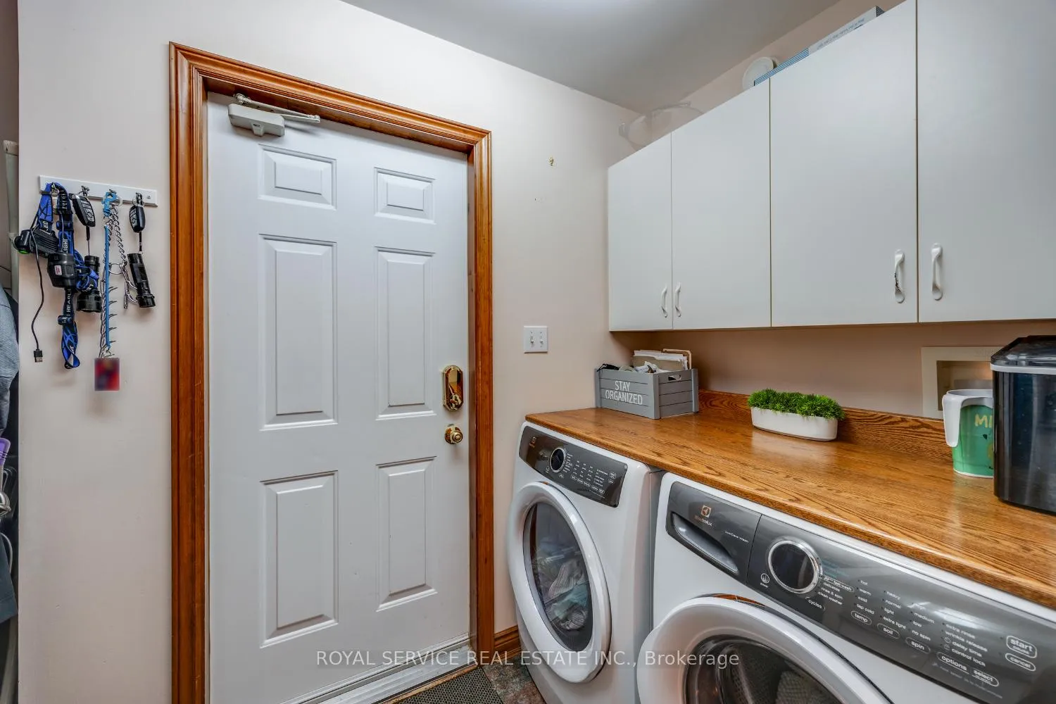 Photo 20 of 1664 Waddell Avenue, Peterborough, Otonabee Ward 1 — HOMEH