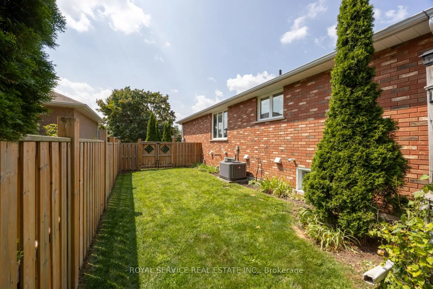 Photo 39 of 1664 Waddell Avenue, Peterborough, Otonabee Ward 1 — HOMEH