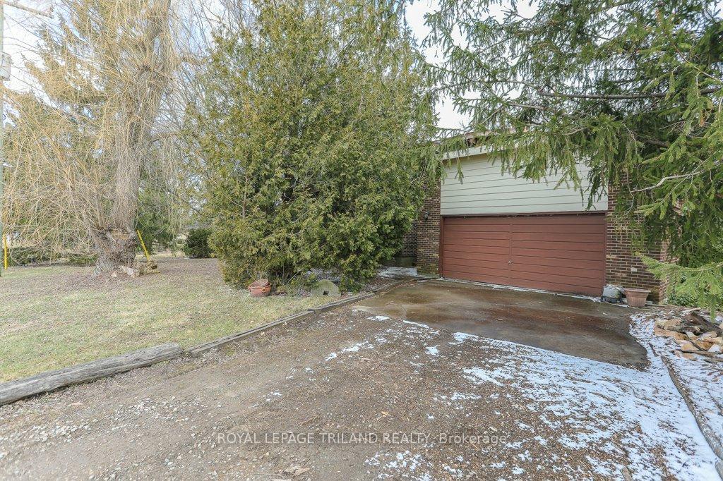 Photo 3 of 4578 Putnam Road, Thames Centre, Crampton — HOMEH