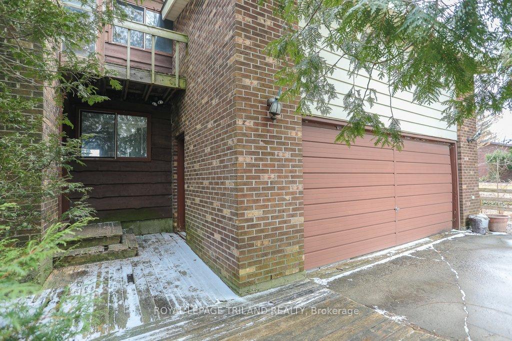 Photo 4 of 4578 Putnam Road, Thames Centre, Crampton — HOMEH