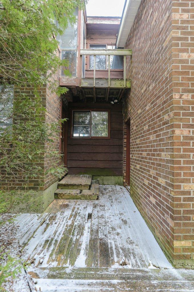 Photo 5 of 4578 Putnam Road, Thames Centre, Crampton — HOMEH