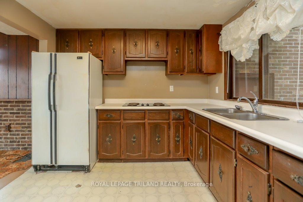 Photo 8 of 4578 Putnam Road, Thames Centre, Crampton — HOMEH