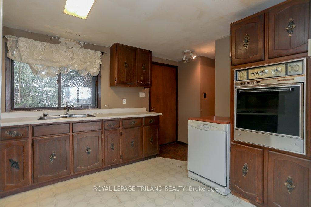 Photo 9 of 4578 Putnam Road, Thames Centre, Crampton — HOMEH