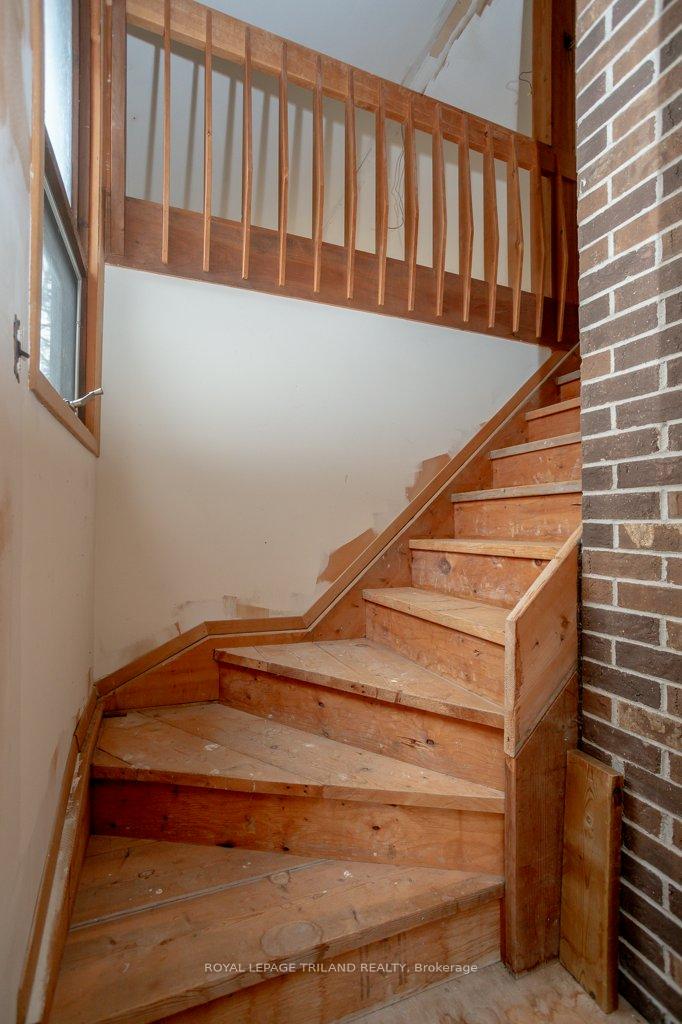 Photo 15 of 4578 Putnam Road, Thames Centre, Crampton — HOMEH
