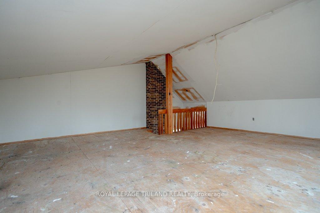 Photo 17 of 4578 Putnam Road, Thames Centre, Crampton — HOMEH