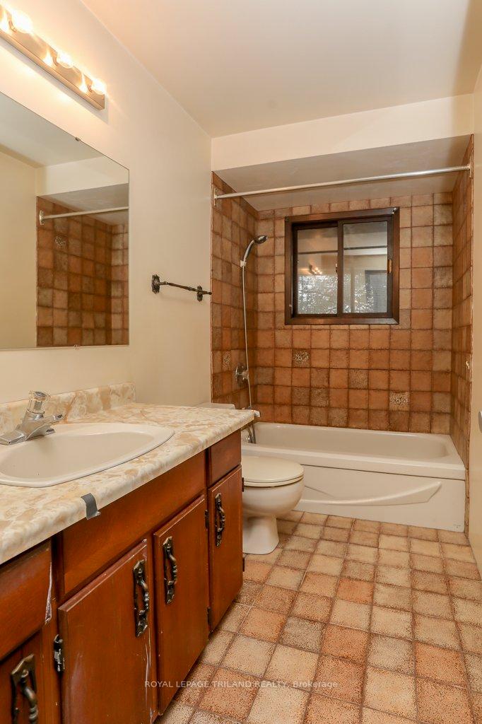 Photo 24 of 4578 Putnam Road, Thames Centre, Crampton — HOMEH