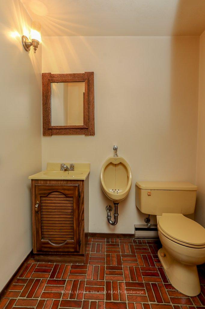 Photo 32 of 4578 Putnam Road, Thames Centre, Crampton — HOMEH