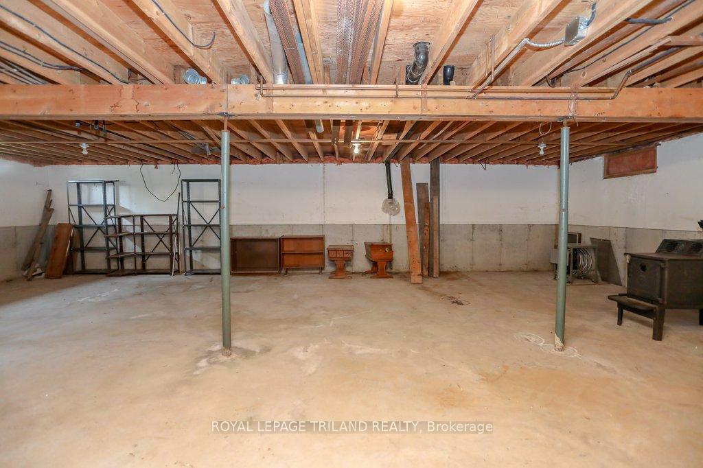 Photo 33 of 4578 Putnam Road, Thames Centre, Crampton — HOMEH