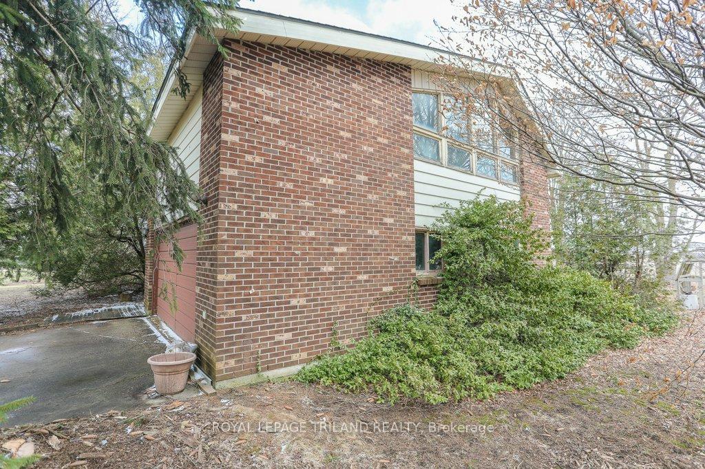 Photo 36 of 4578 Putnam Road, Thames Centre, Crampton — HOMEH