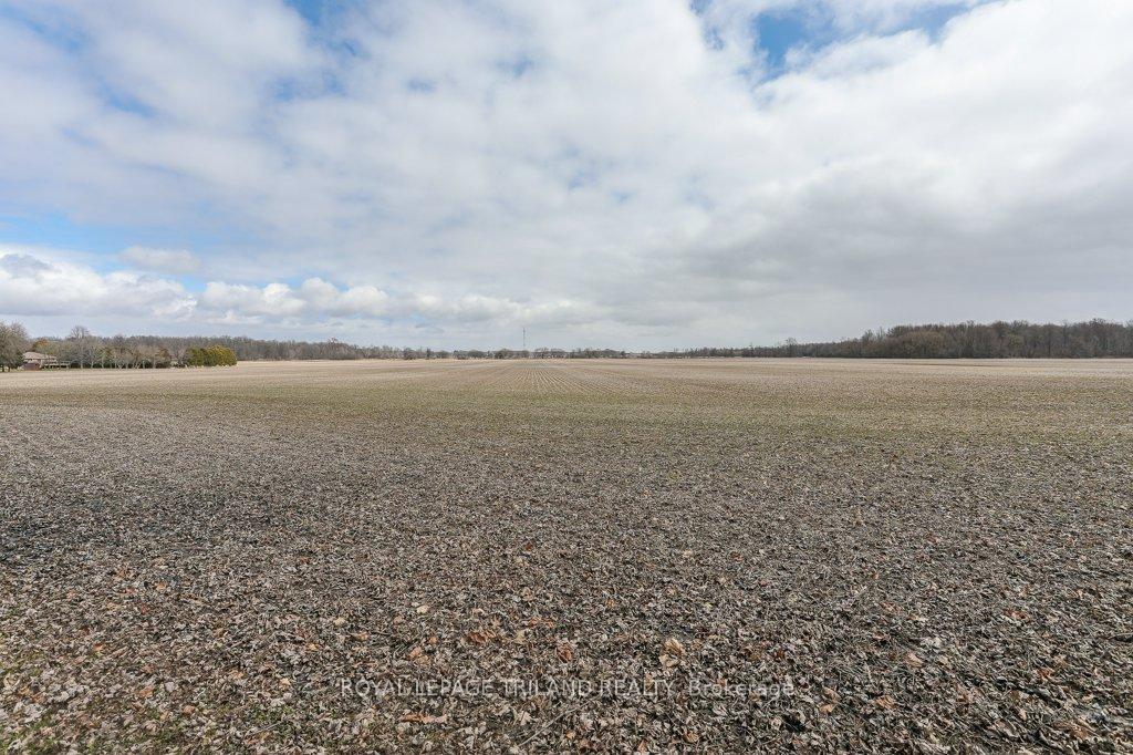 Photo 41 of 4578 Putnam Road, Thames Centre, Crampton — HOMEH