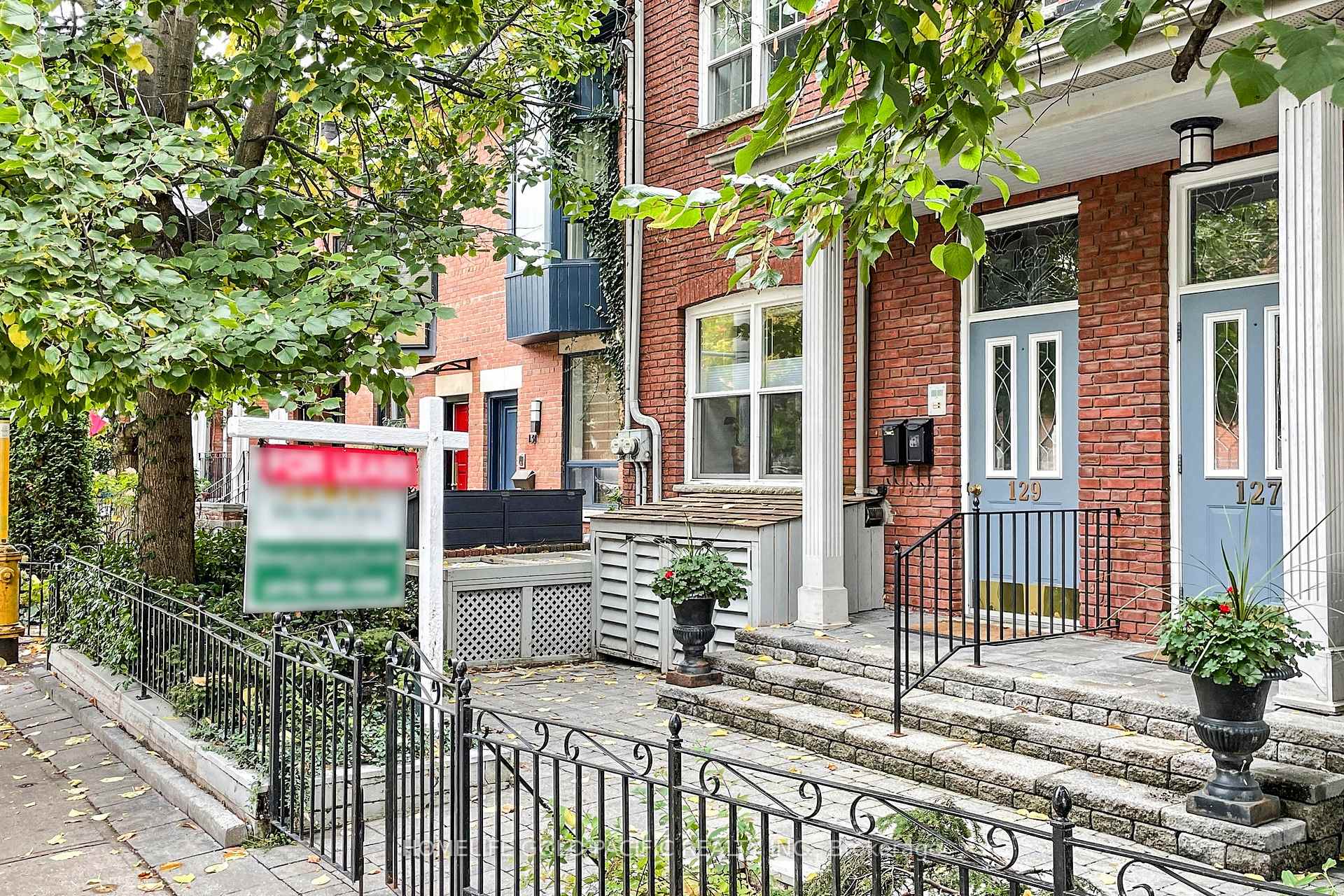 Photo 3 of 129A Winchester Street, Toronto, Cabbagetown-South St. James Town — HOMEH