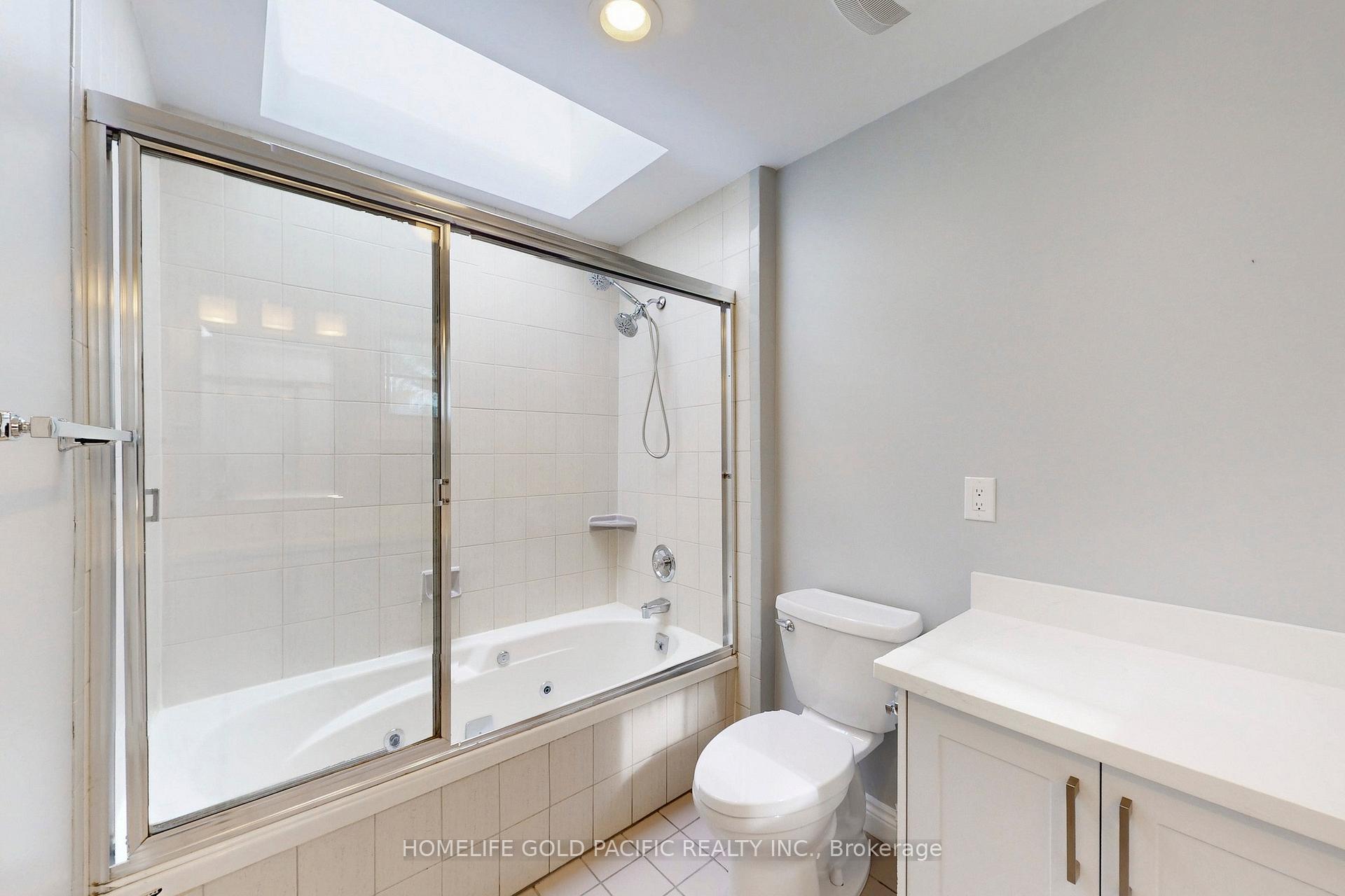 Photo 38 of 129A Winchester Street, Toronto, Cabbagetown-South St. James Town — HOMEH