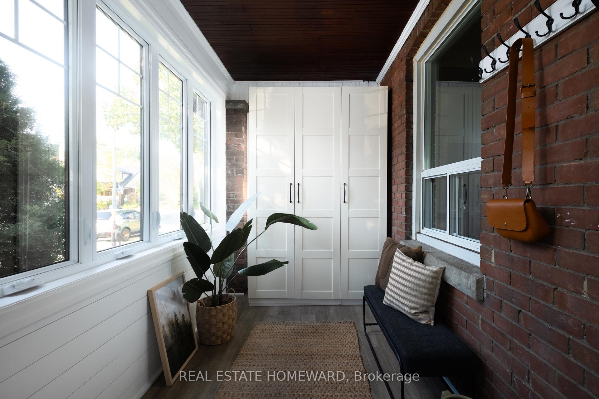 Photo 4 of 674 Sammon Avenue, Toronto, Danforth Village-East York — HOMEH
