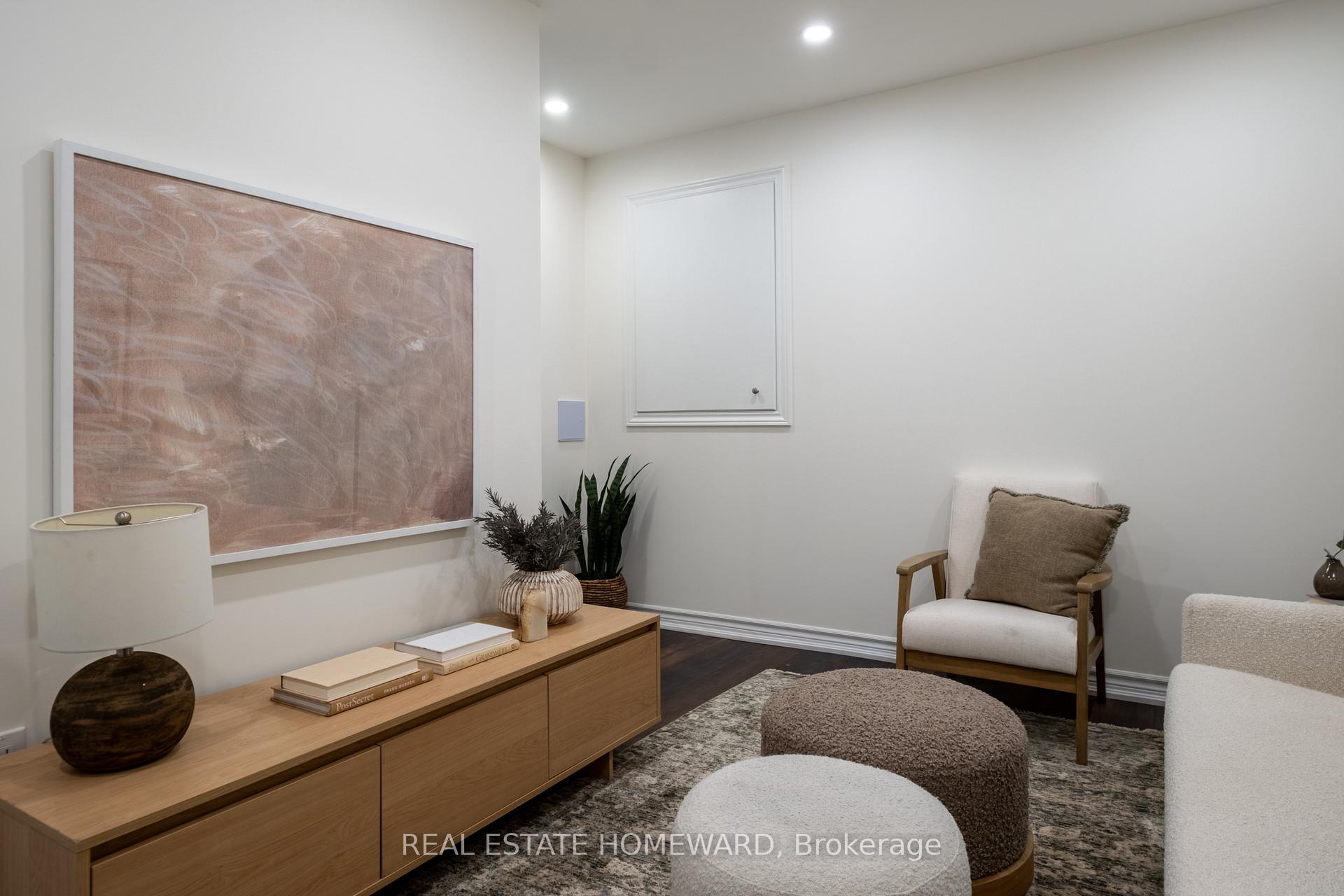 Photo 32 of 674 Sammon Avenue, Toronto, Danforth Village-East York — HOMEH