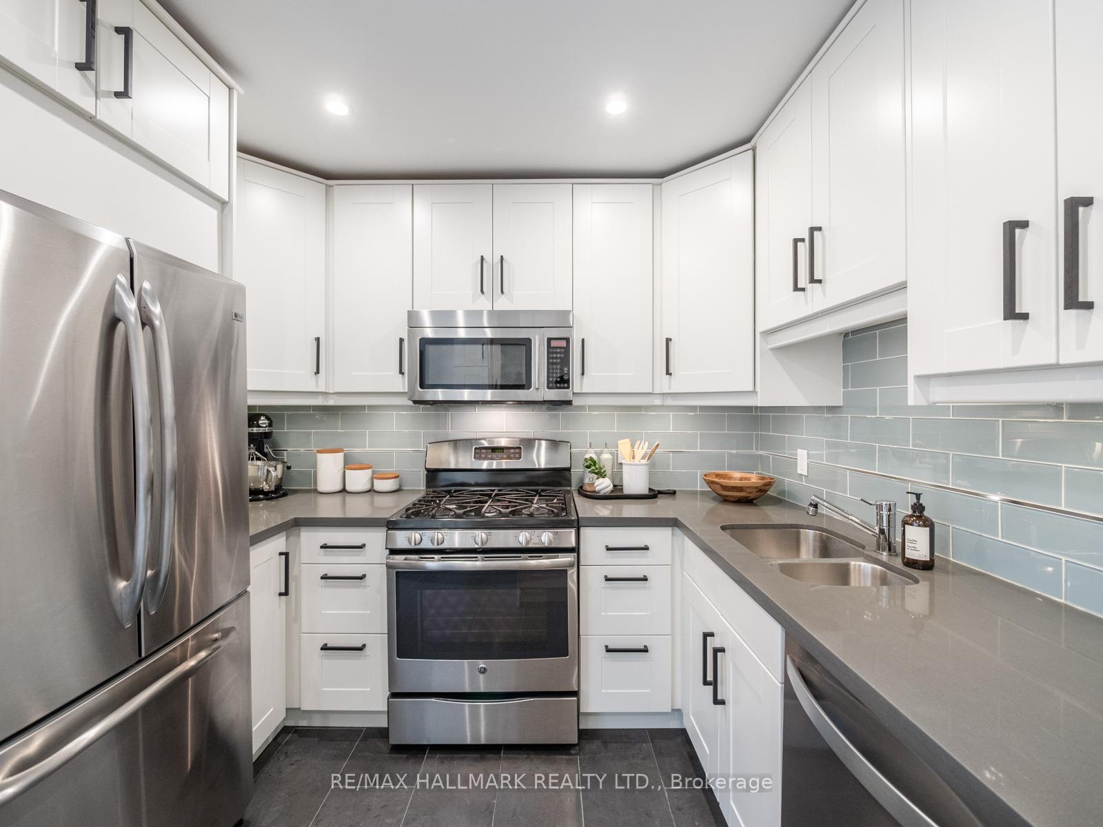 Photo 16 of 48 Millbrook Crescent, Toronto, North Riverdale — HOMEH