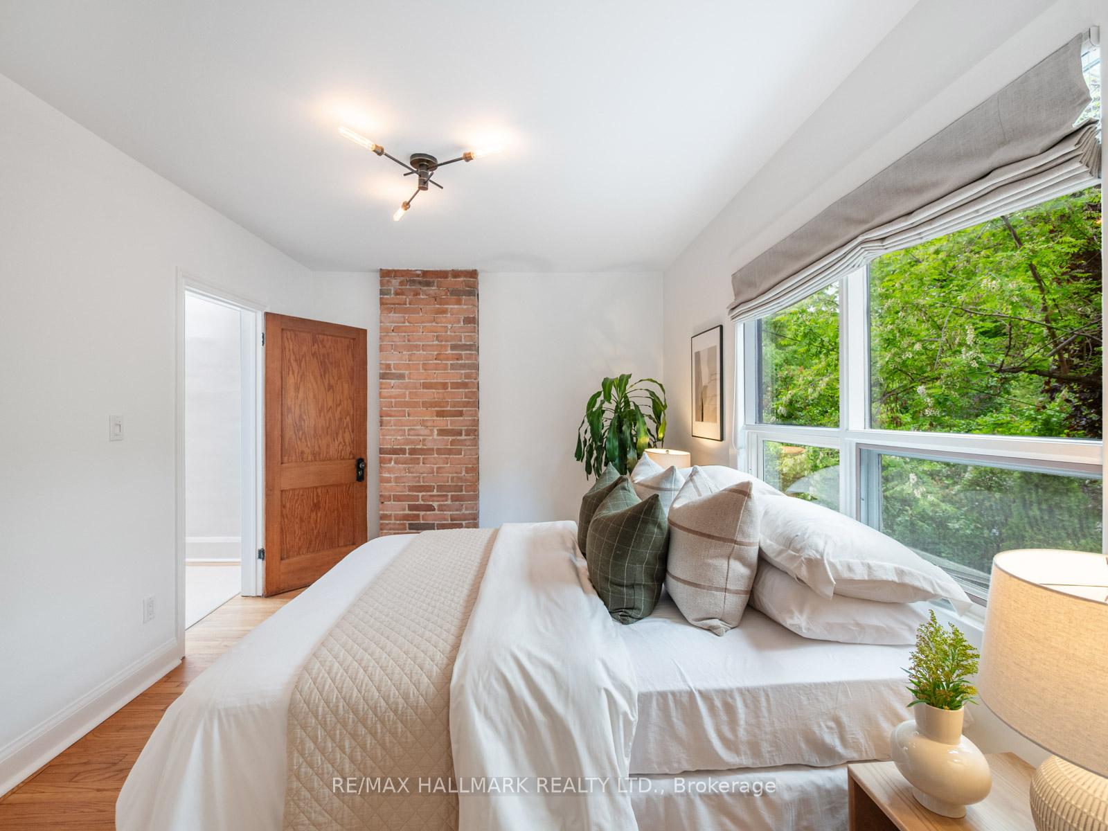 Photo 26 of 48 Millbrook Crescent, Toronto, North Riverdale — HOMEH