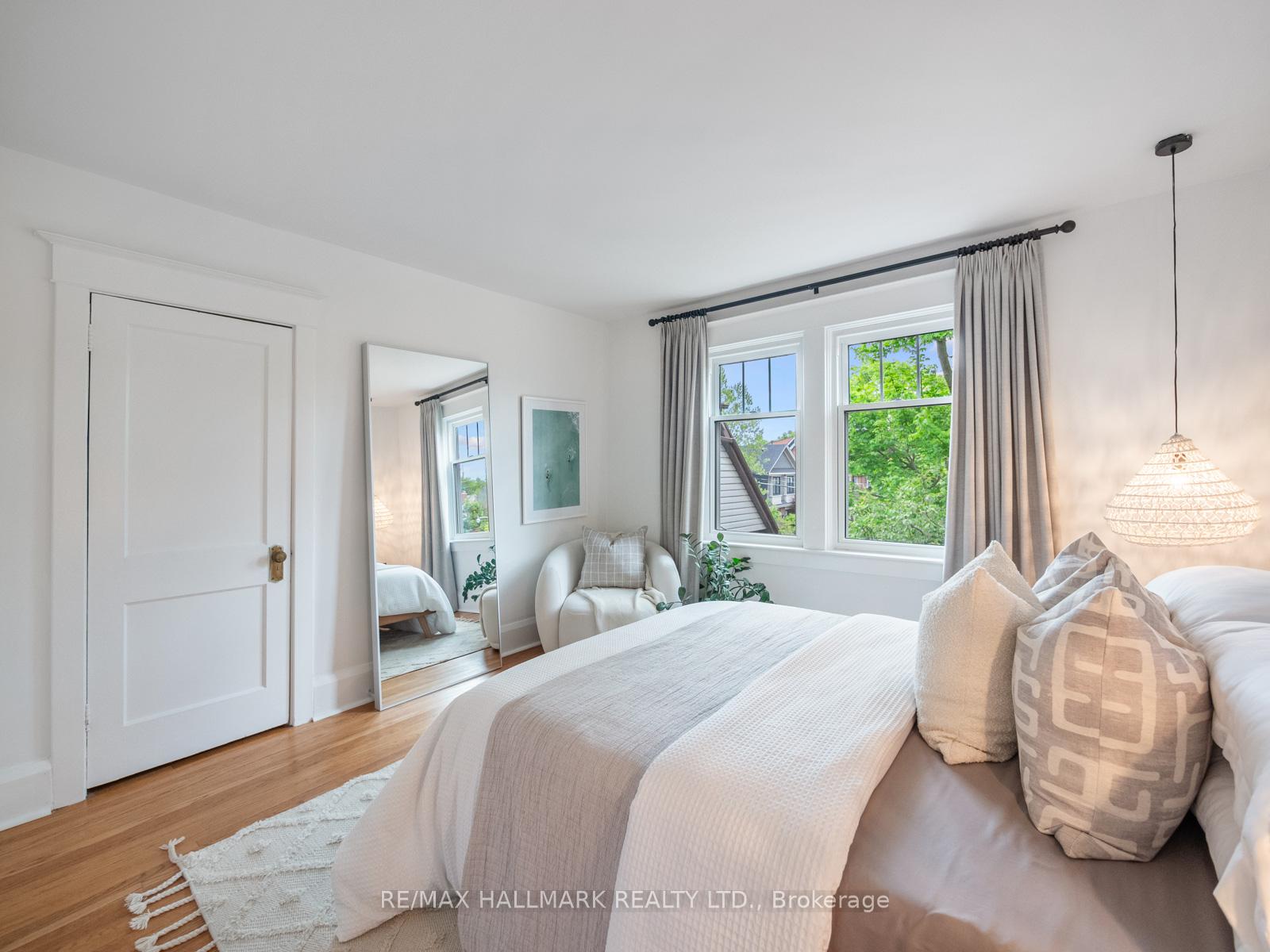 Photo 32 of 48 Millbrook Crescent, Toronto, North Riverdale — HOMEH