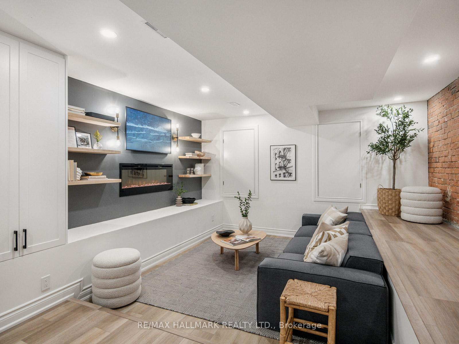 Photo 39 of 48 Millbrook Crescent, Toronto, North Riverdale — HOMEH
