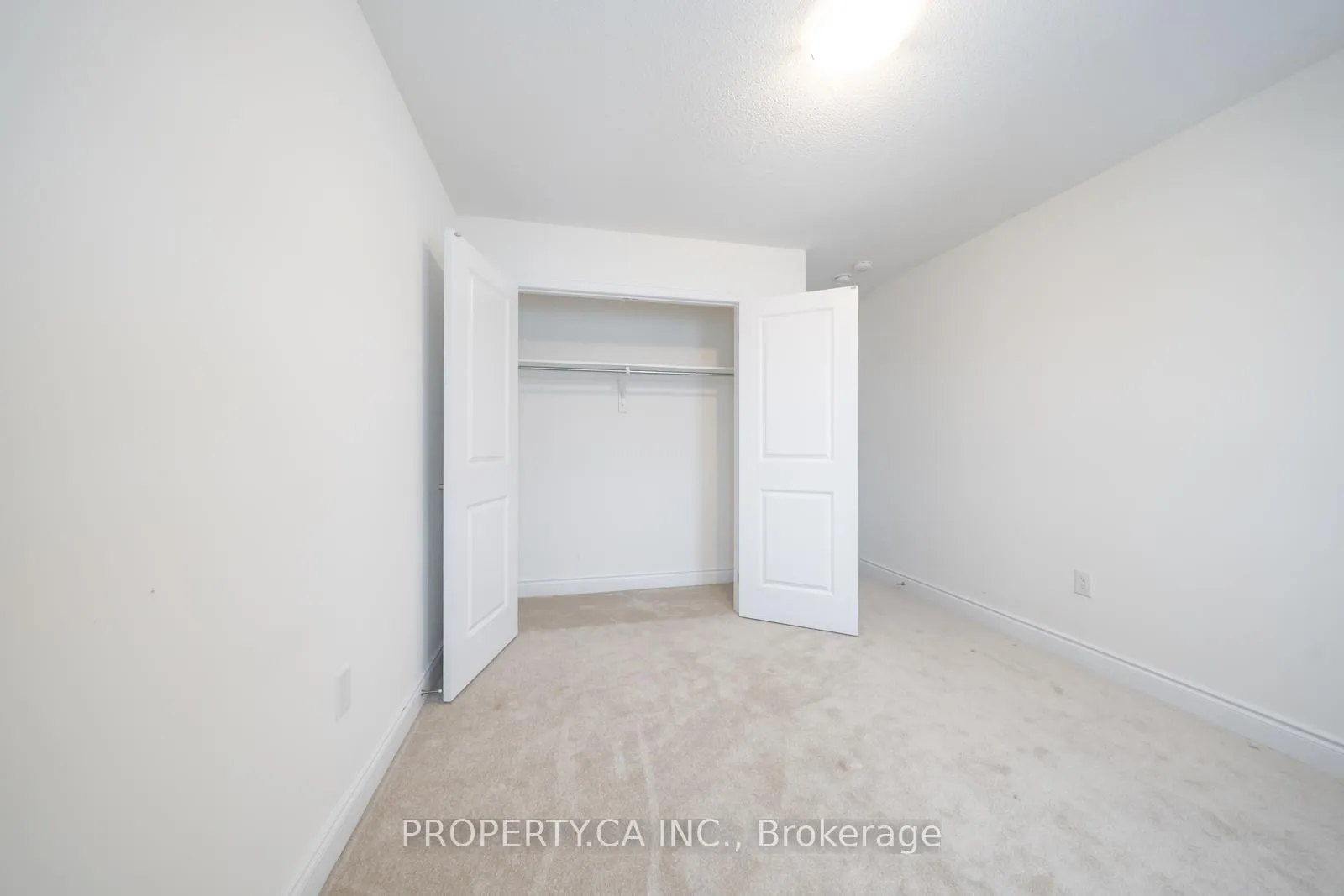 Photo 28 of 63 Central Square Boulevard, Wasaga Beach — HOMEH