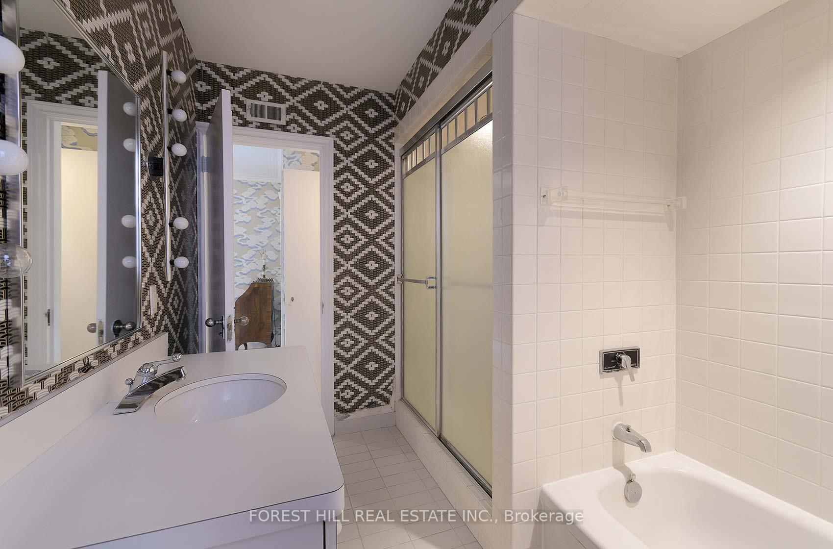 Photo 29 of 65 Heathdale Road, Toronto, Humewood-Cedarvale — HOMEH