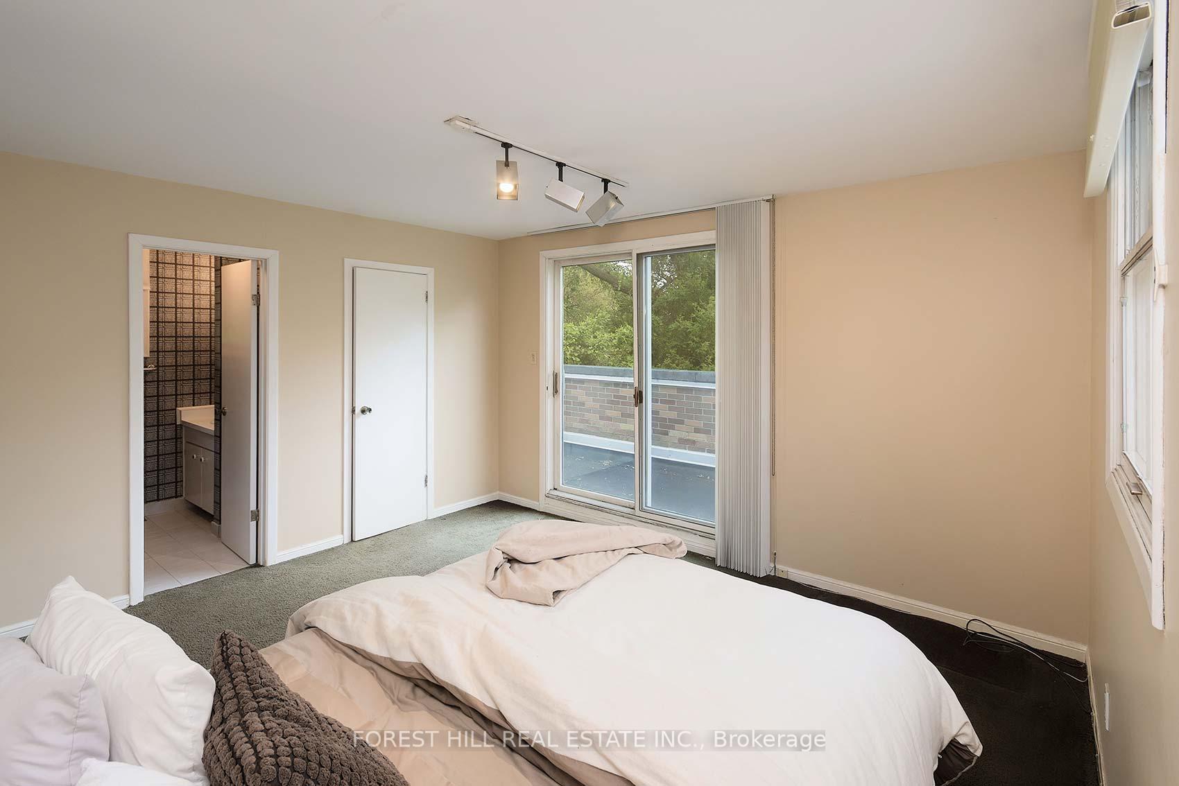 Photo 31 of 65 Heathdale Road, Toronto, Humewood-Cedarvale — HOMEH