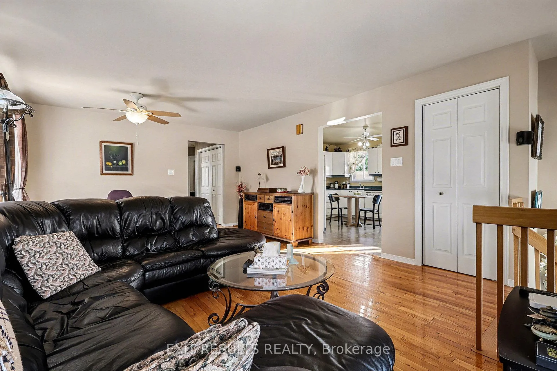Photo 4 of 245 Ivan Crescent, Cornwall — HOMEH
