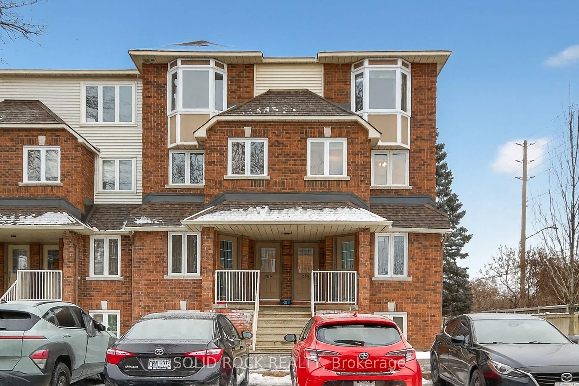 Photo 2 of Unit 35, 360 Briston Private, Ottawa, Hunt Club Park — HOMEH