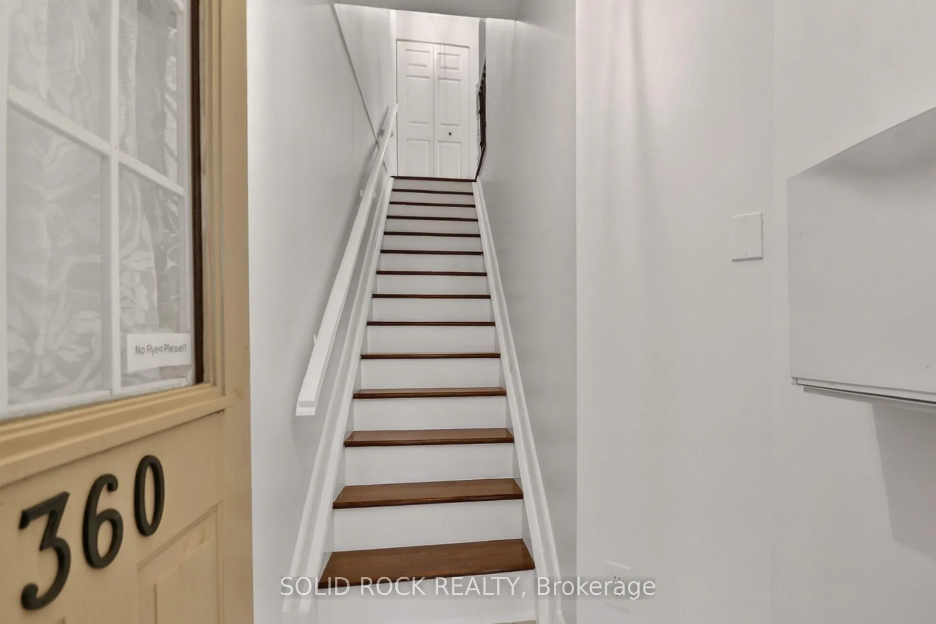 Photo 4 of Unit 35, 360 Briston Private, Ottawa, Hunt Club Park — HOMEH