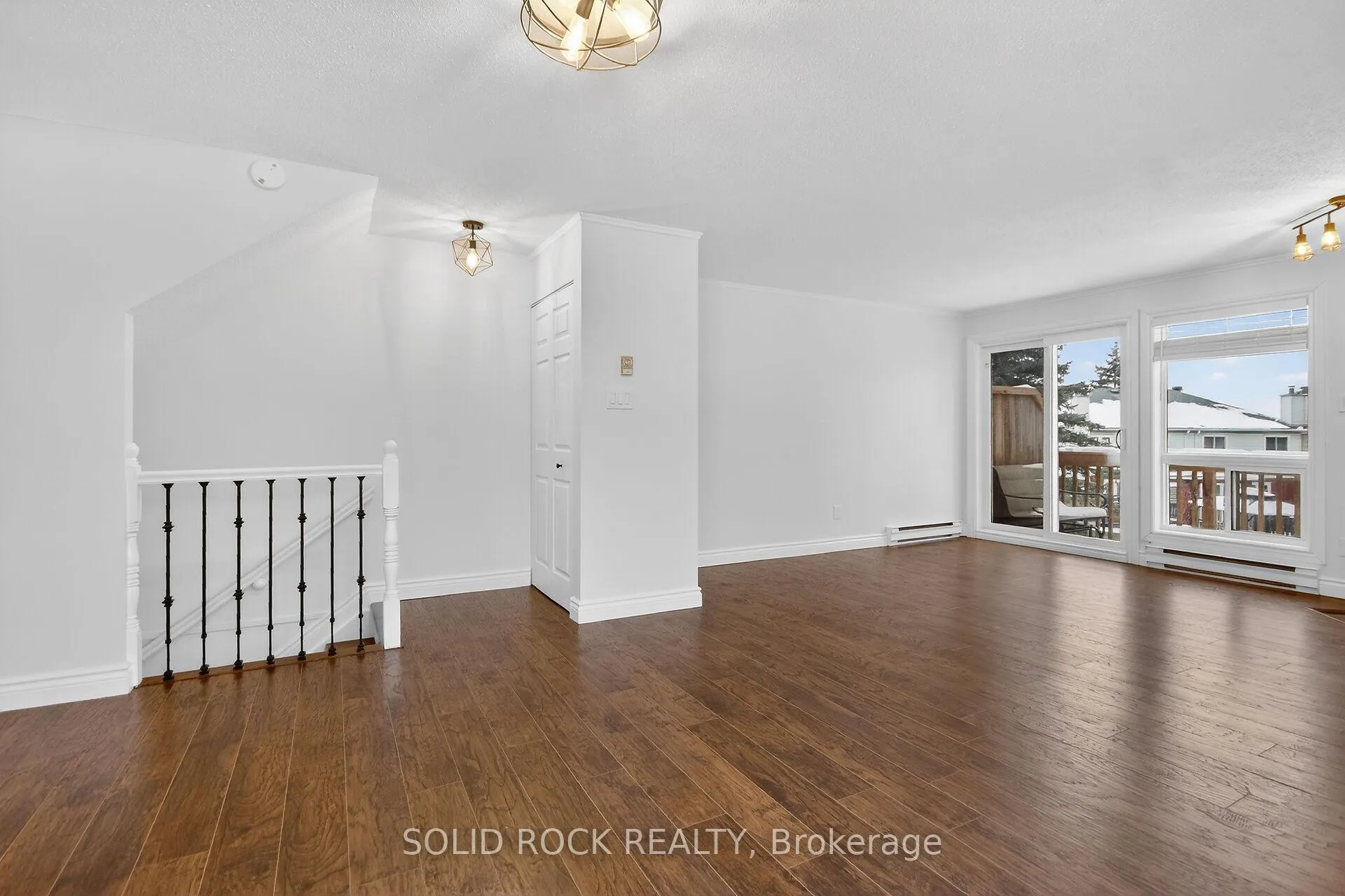 Photo 5 of Unit 35, 360 Briston Private, Ottawa, Hunt Club Park — HOMEH