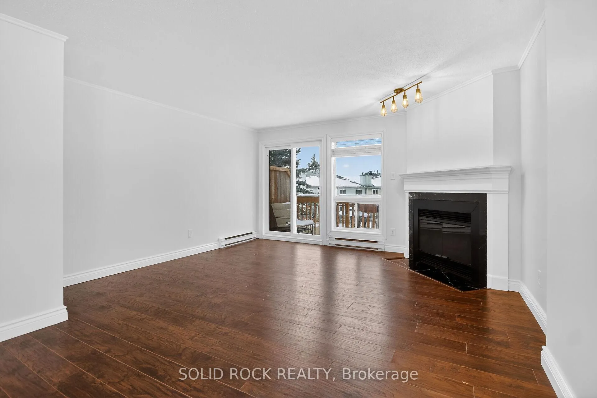 Photo 11 of Unit 35, 360 Briston Private, Ottawa, Hunt Club Park — HOMEH