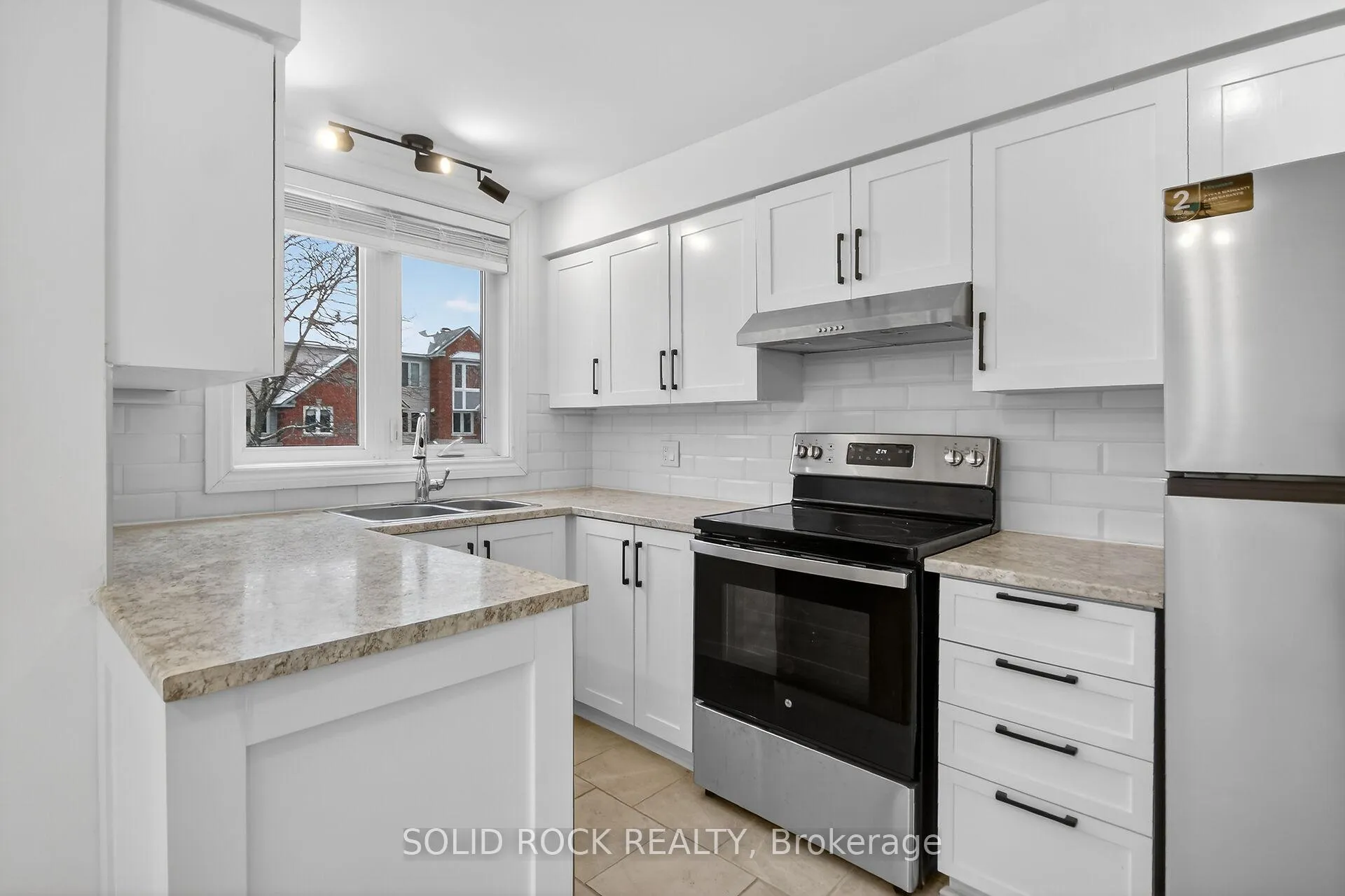 Photo 17 of Unit 35, 360 Briston Private, Ottawa, Hunt Club Park — HOMEH