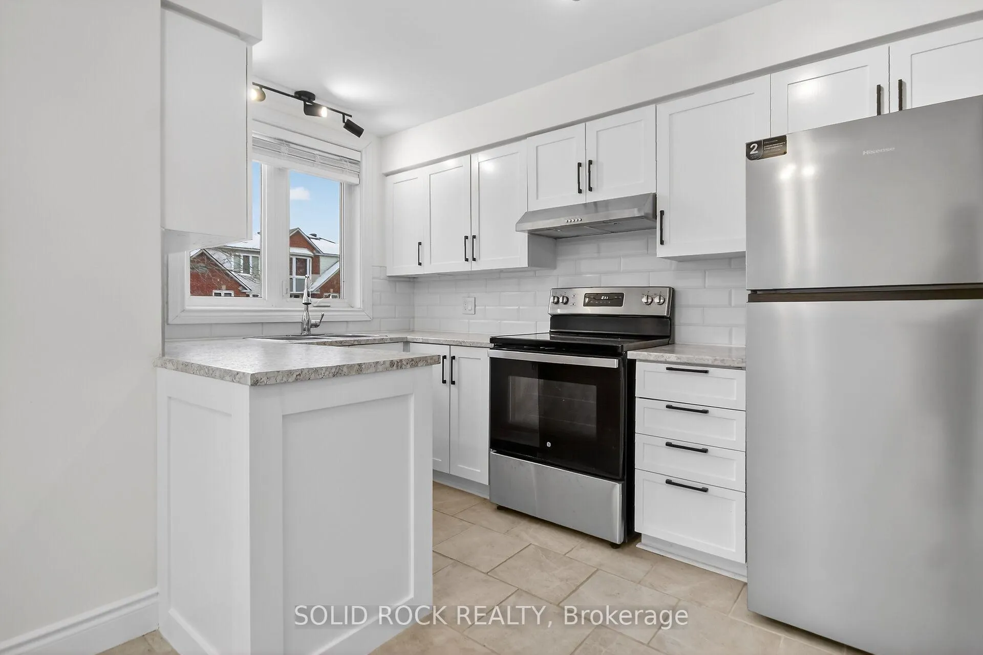 Photo 18 of Unit 35, 360 Briston Private, Ottawa, Hunt Club Park — HOMEH