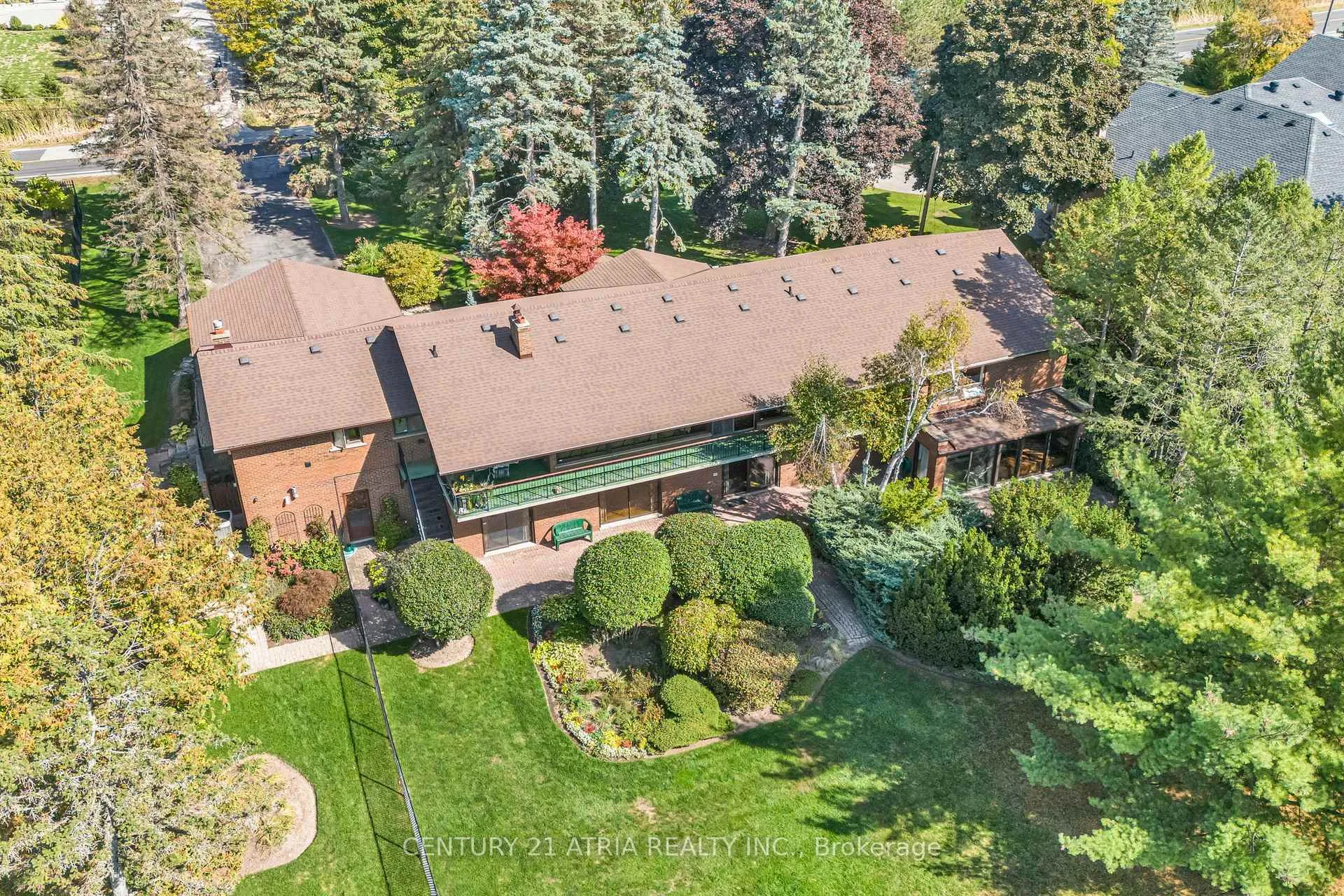 Photo 1 of 56 Cachet Parkway, Markham, Devil's Elbow — HOMEH