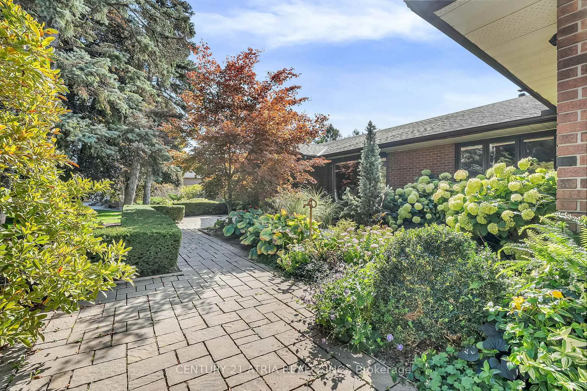 Photo 3 of 56 Cachet Parkway, Markham, Devil's Elbow — HOMEH