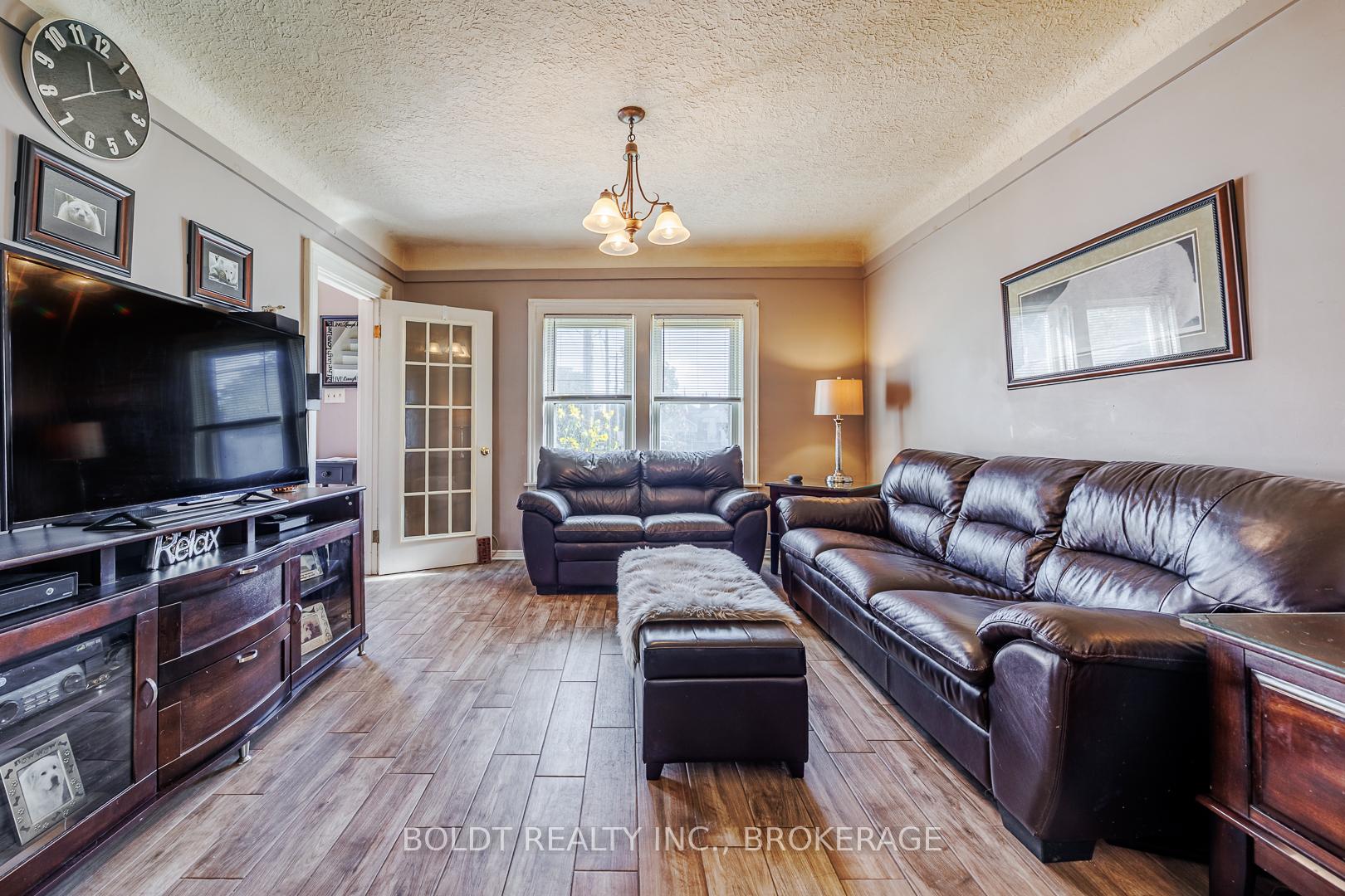 Photo 6 of 73 Chapel Street N, Thorold, Thorold Downtown — HOMEH