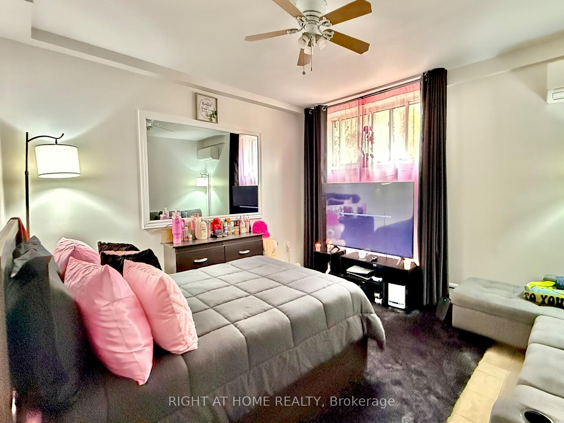 Photo 4 of Unit B, 20 Belvidere Avenue, Toronto, Humewood-Cedarvale — HOMEH