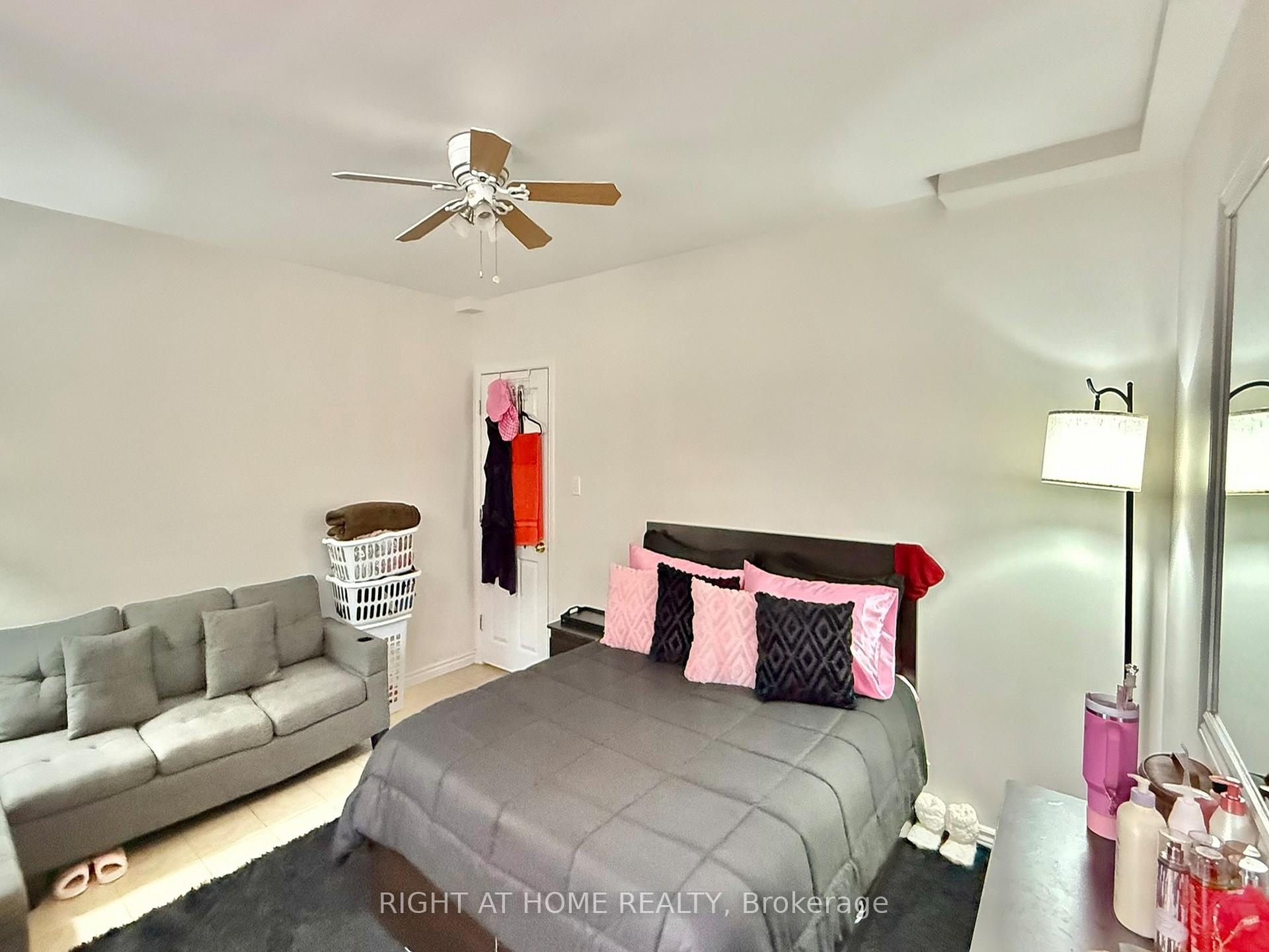 Photo 5 of Unit B, 20 Belvidere Avenue, Toronto, Humewood-Cedarvale — HOMEH