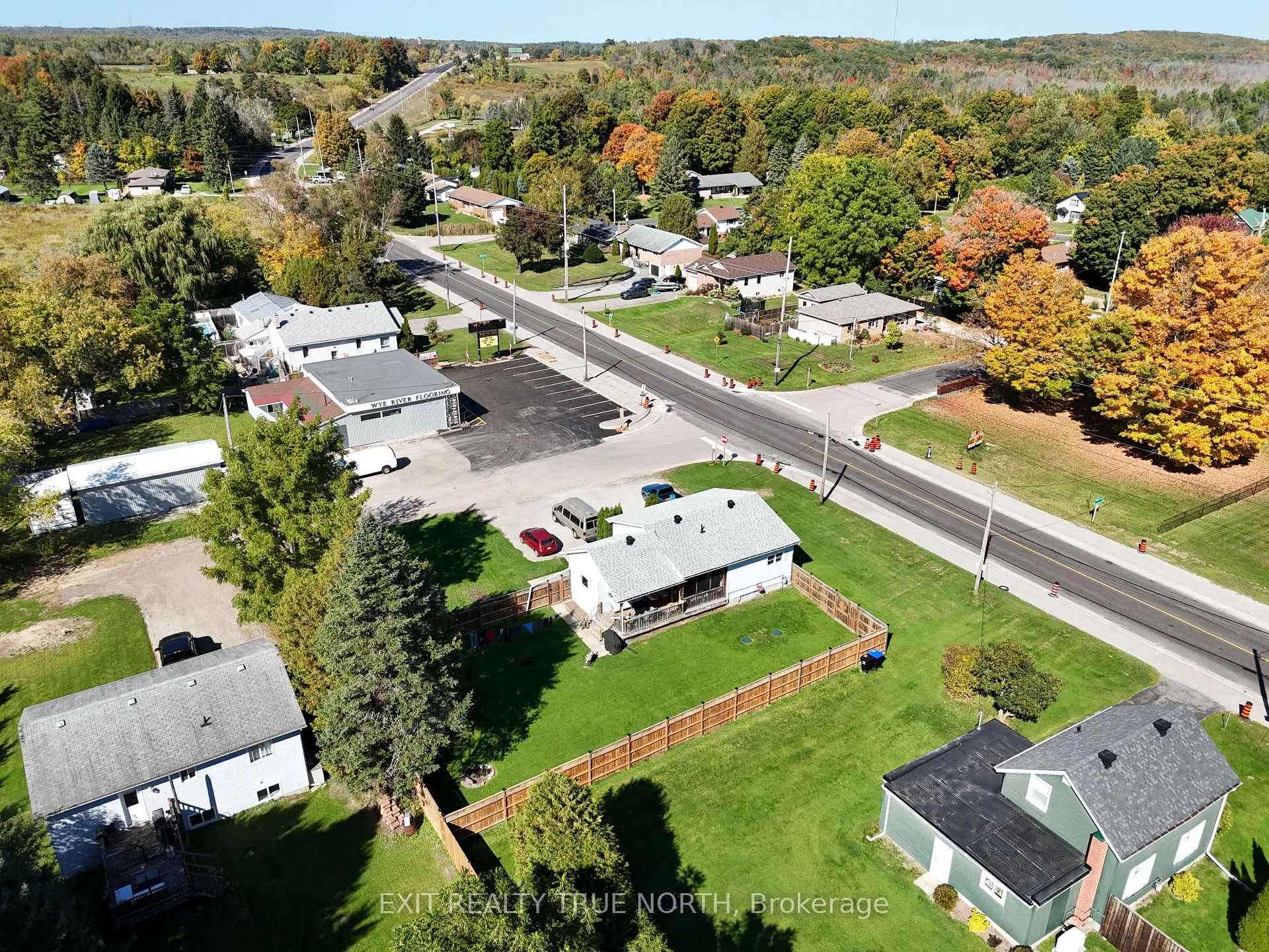 Photo 24 of 8254 93 Highway, Tiny, Wyebridge — HOMEH