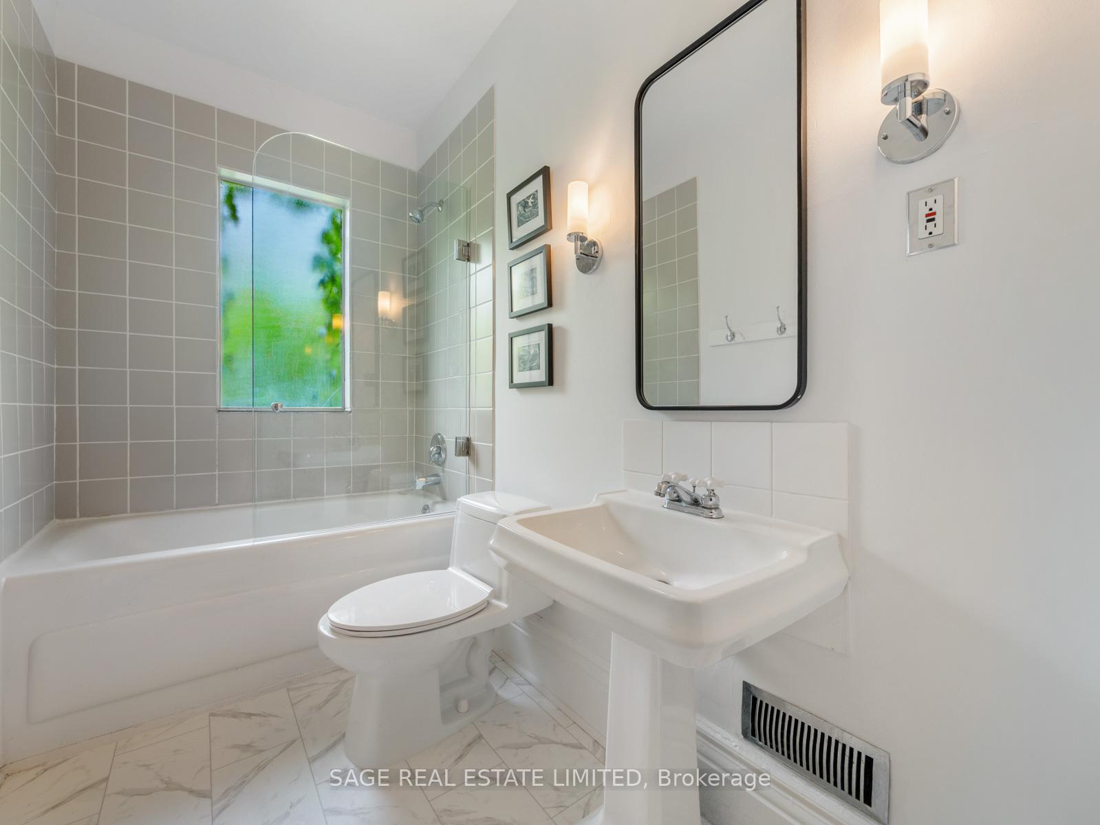 Photo 30 of 230 Withrow Avenue, Toronto, North Riverdale — HOMEH