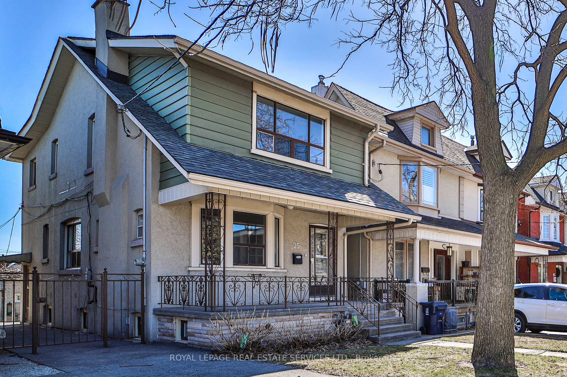 Photo 37 of 25 Earnscliffe Road, Toronto, Oakwood Village — HOMEH