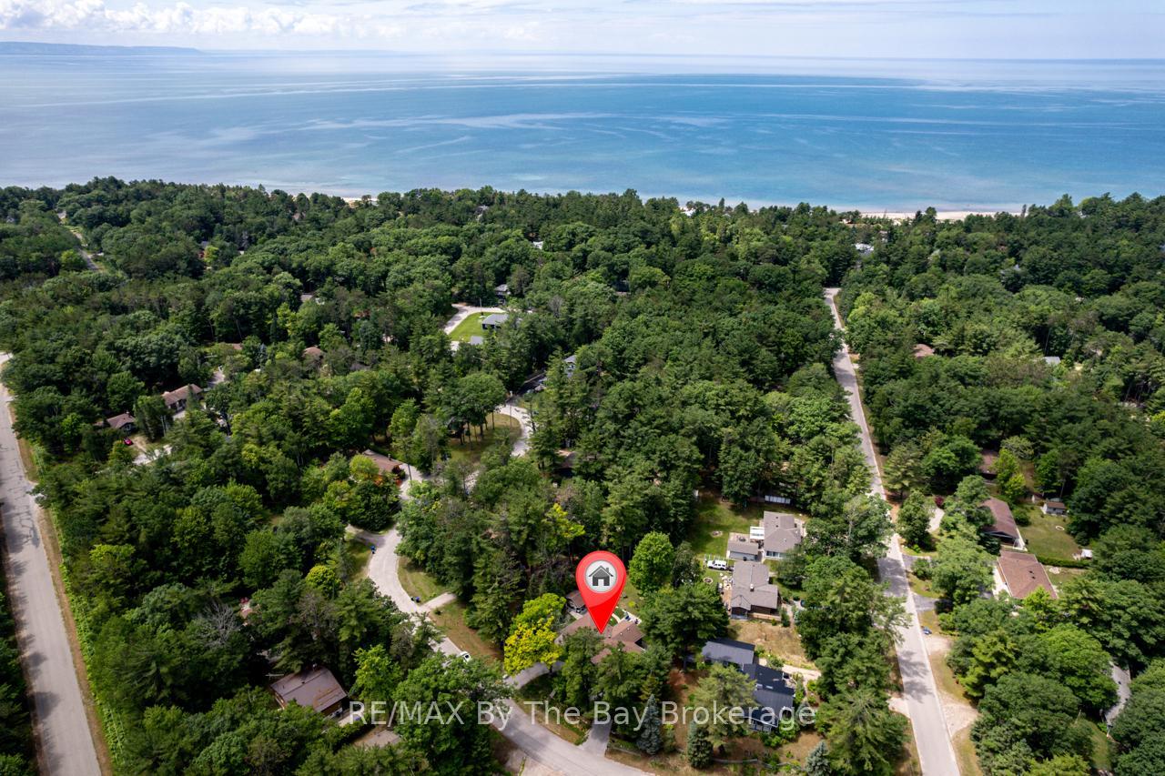 Photo 3 of 10 Victoria Avenue, Tiny, Rural Tiny — HOMEH