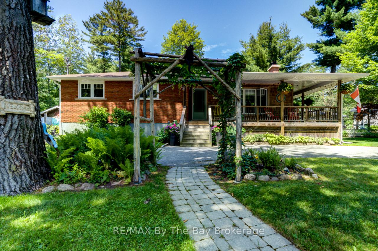 Photo 40 of 10 Victoria Avenue, Tiny, Rural Tiny — HOMEH