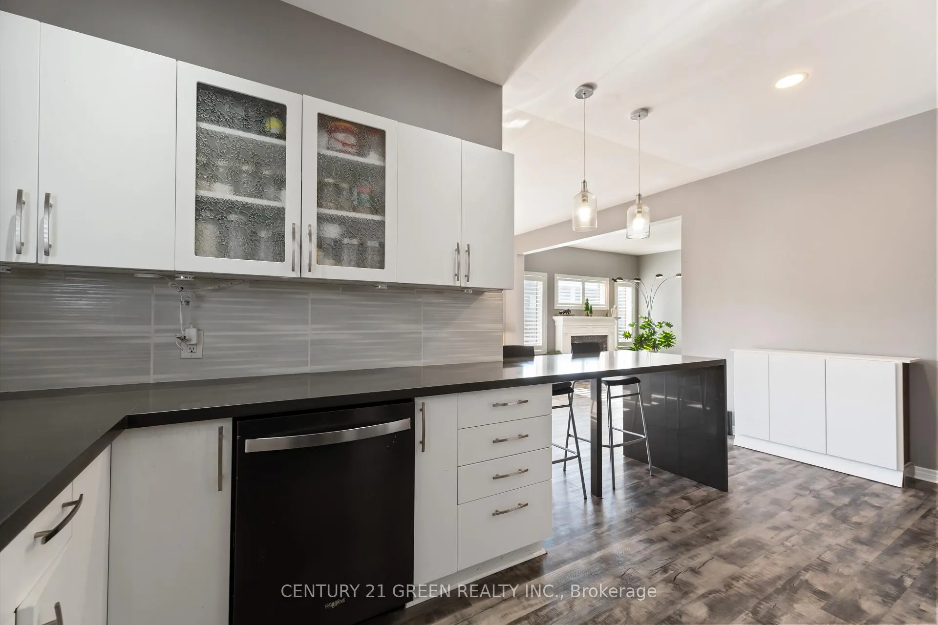 Photo 14 of 39 Honey Locust Circle, Thorold, Confederation Heights — HOMEH