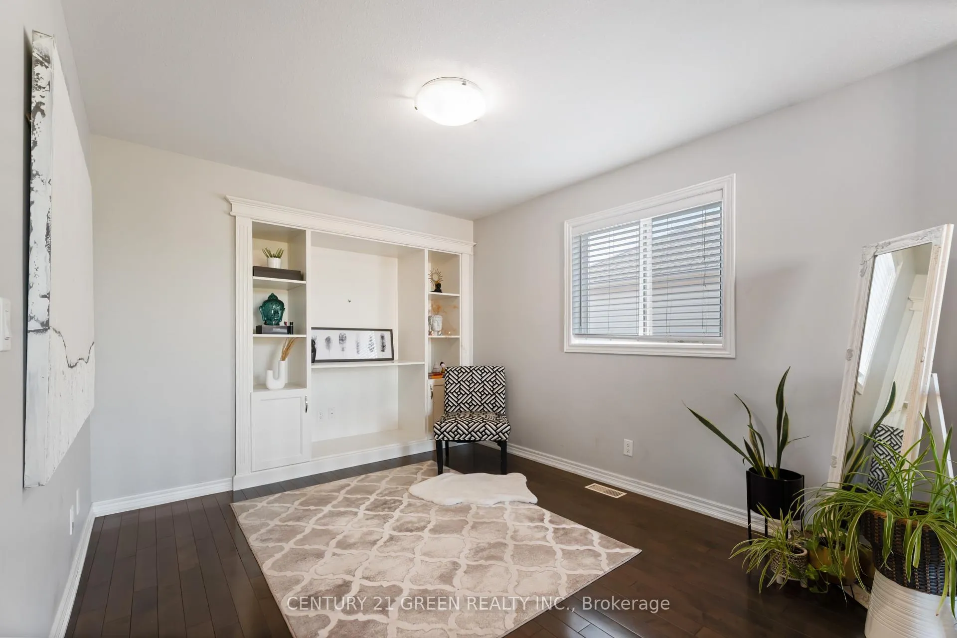 Photo 18 of 39 Honey Locust Circle, Thorold, Confederation Heights — HOMEH