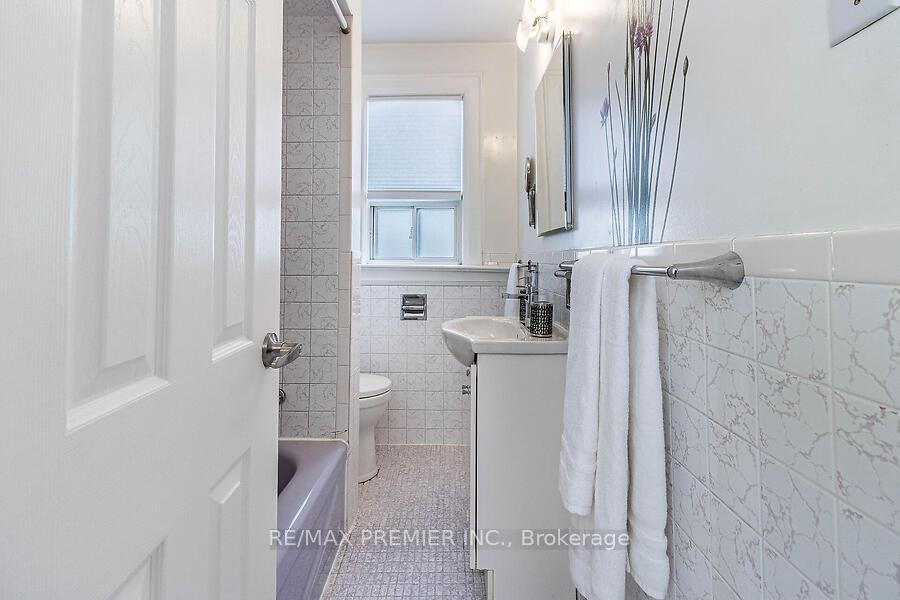 Photo 21 of 633 Lauder Avenue, Toronto, Oakwood Village — HOMEH