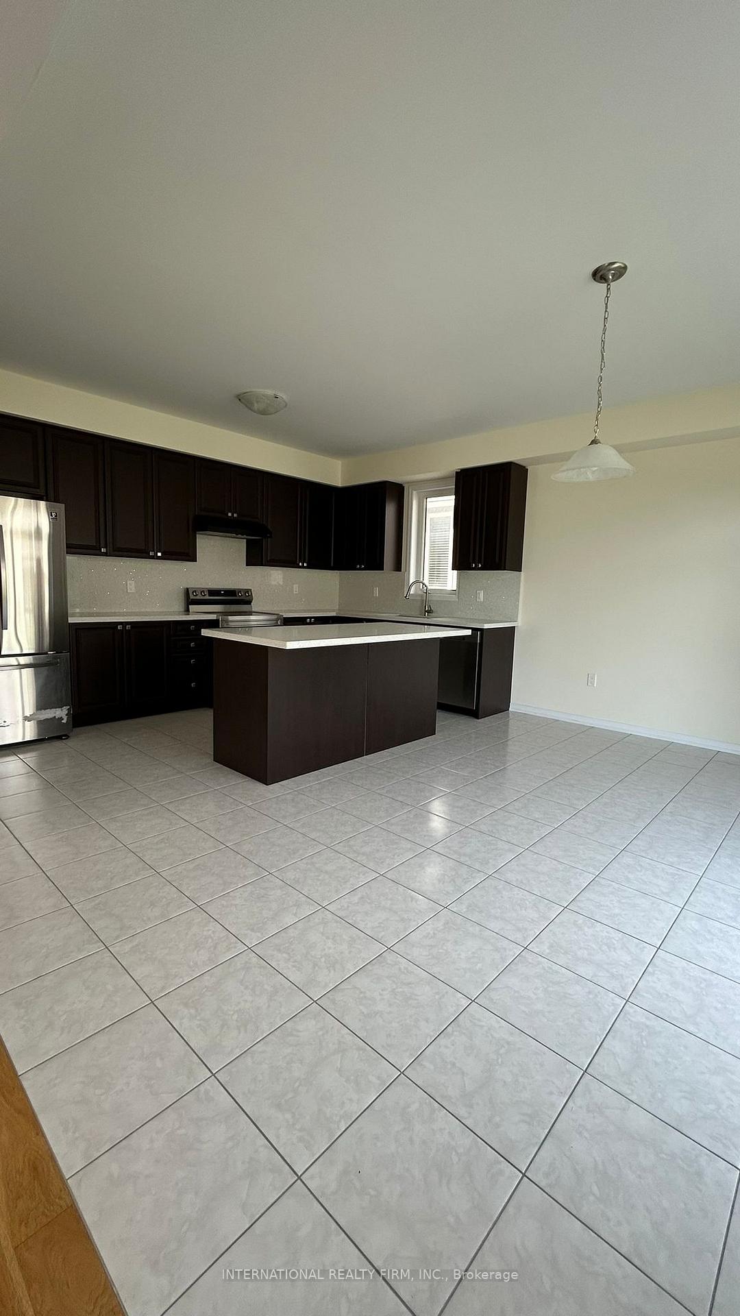 Photo 12 of 30 Sara Drive, Thorold, Hurricane/Merrittville — HOMEH