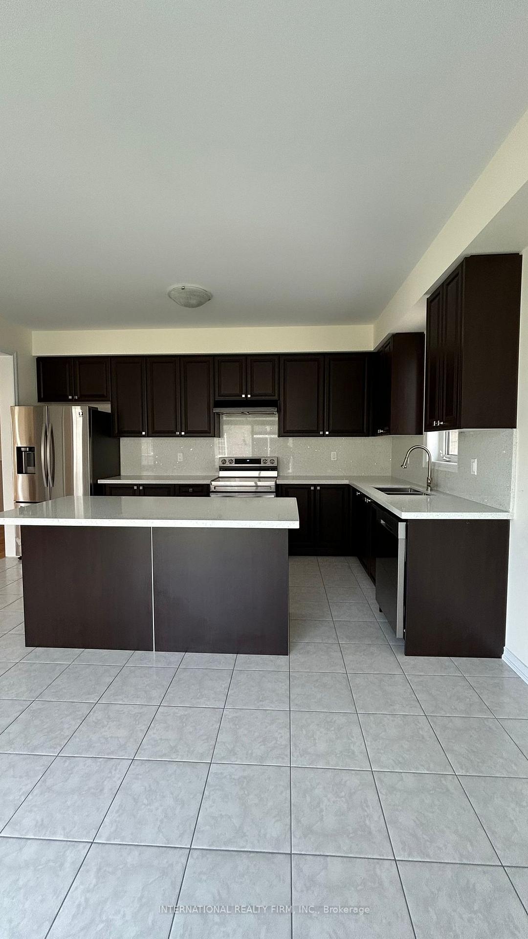 Photo 14 of 30 Sara Drive, Thorold, Hurricane/Merrittville — HOMEH
