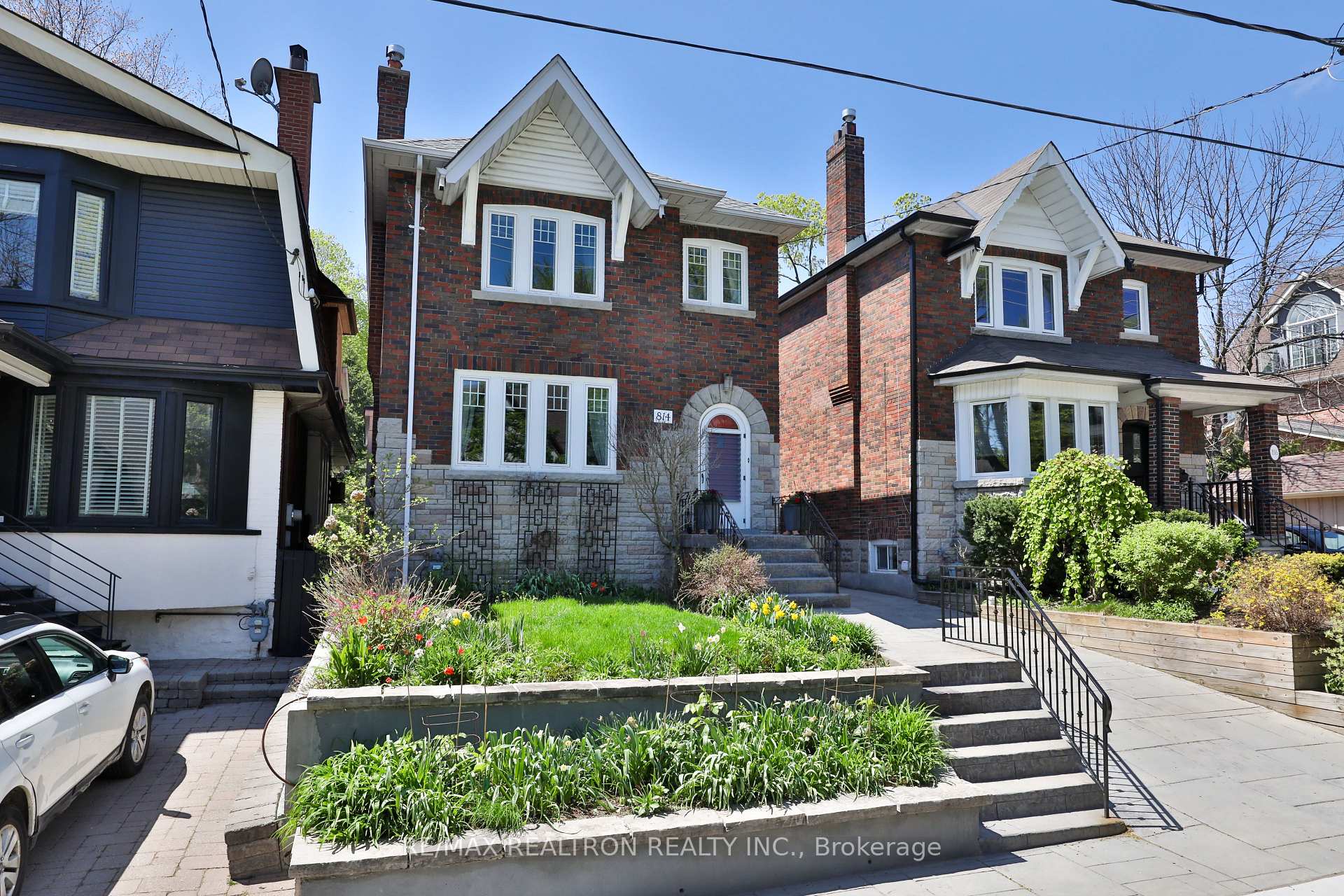 Front of 814 Duplex Avenue
