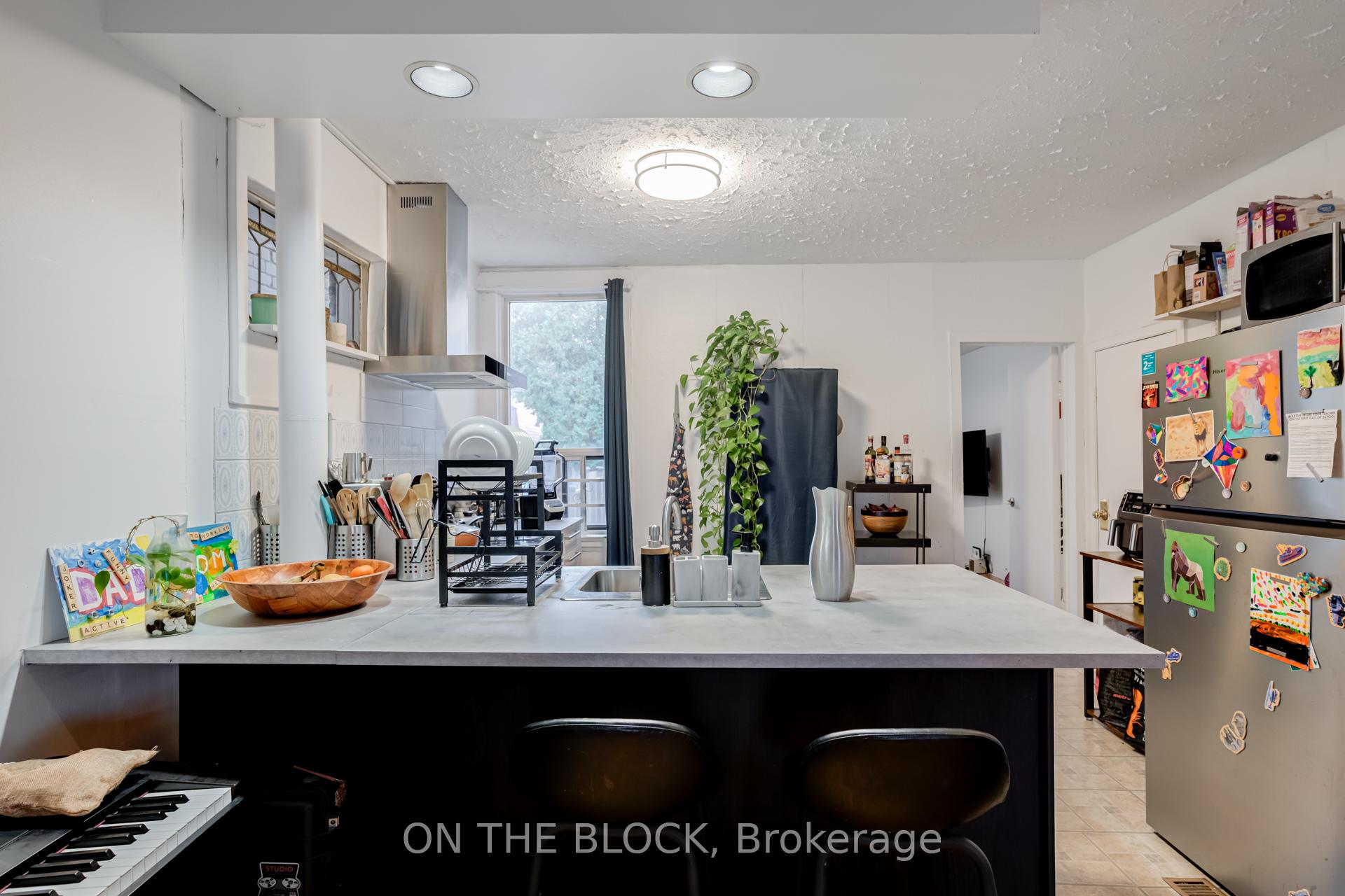 Photo 6 of 11 Mountnoel Avenue, Toronto, Greenwood-Coxwell — HOMEH