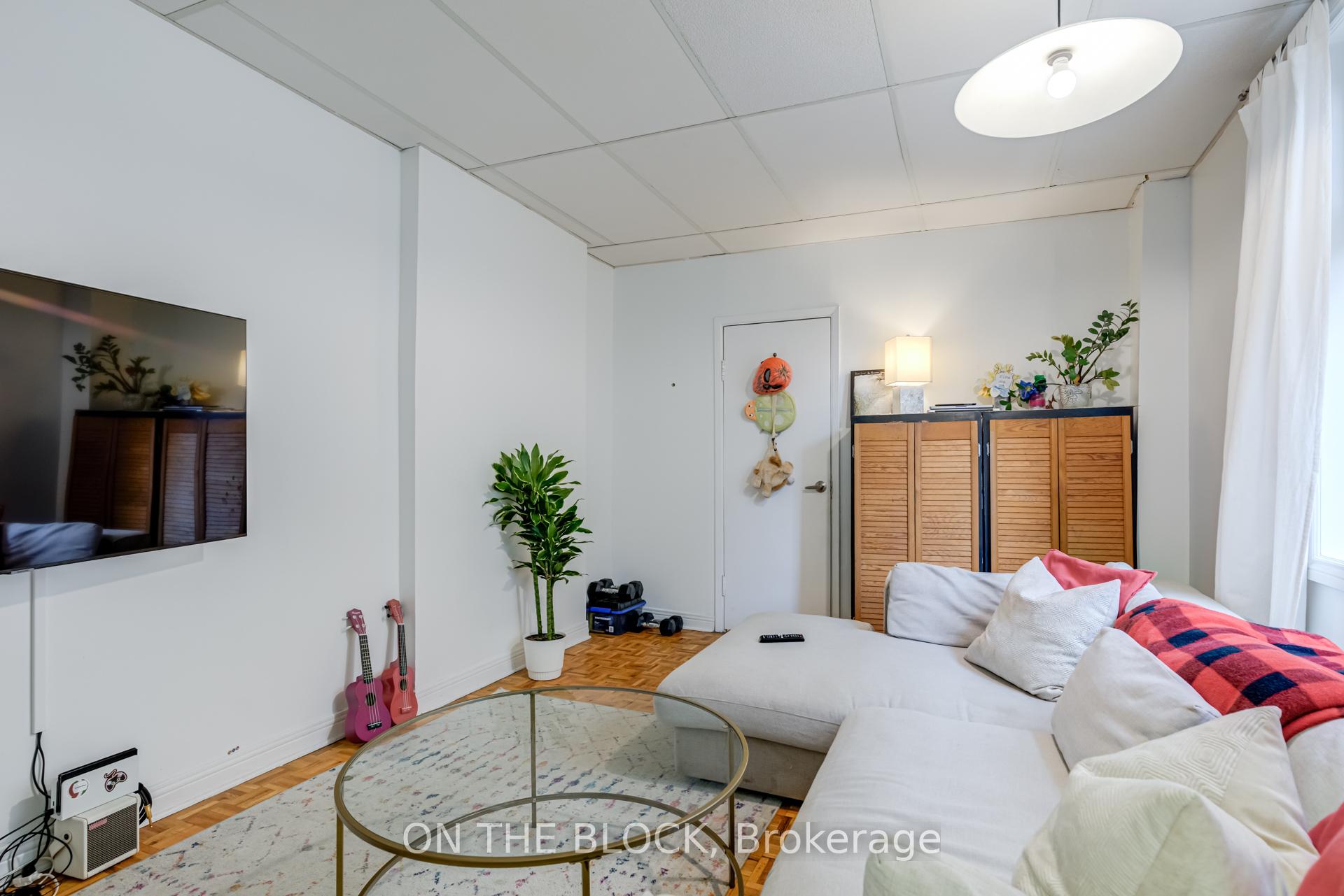 Photo 7 of 11 Mountnoel Avenue, Toronto, Greenwood-Coxwell — HOMEH
